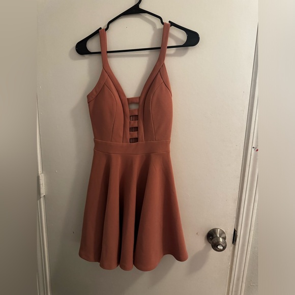 Small - Picture 2 of 3